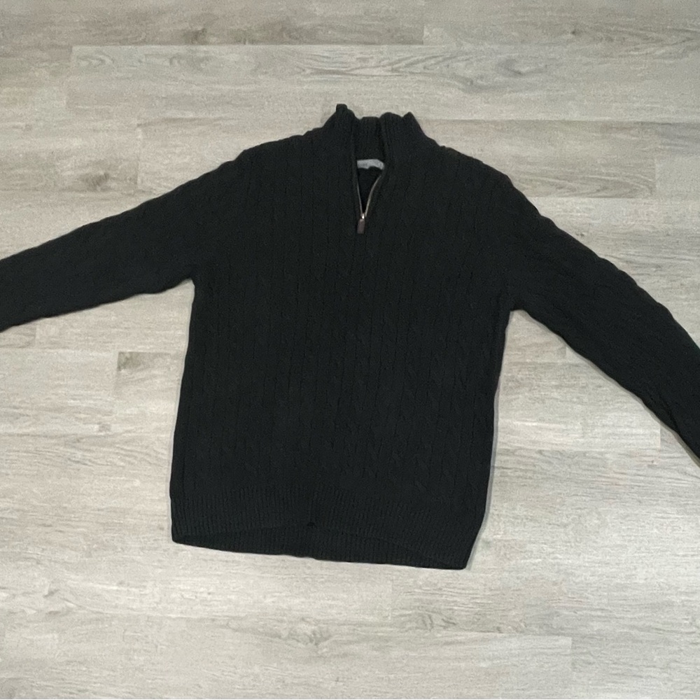 Old Navy Black Men's Sweater-Large
